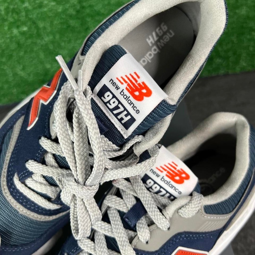 New Balance 997H (Size 7) Like New In Box - Picture 5 of 8